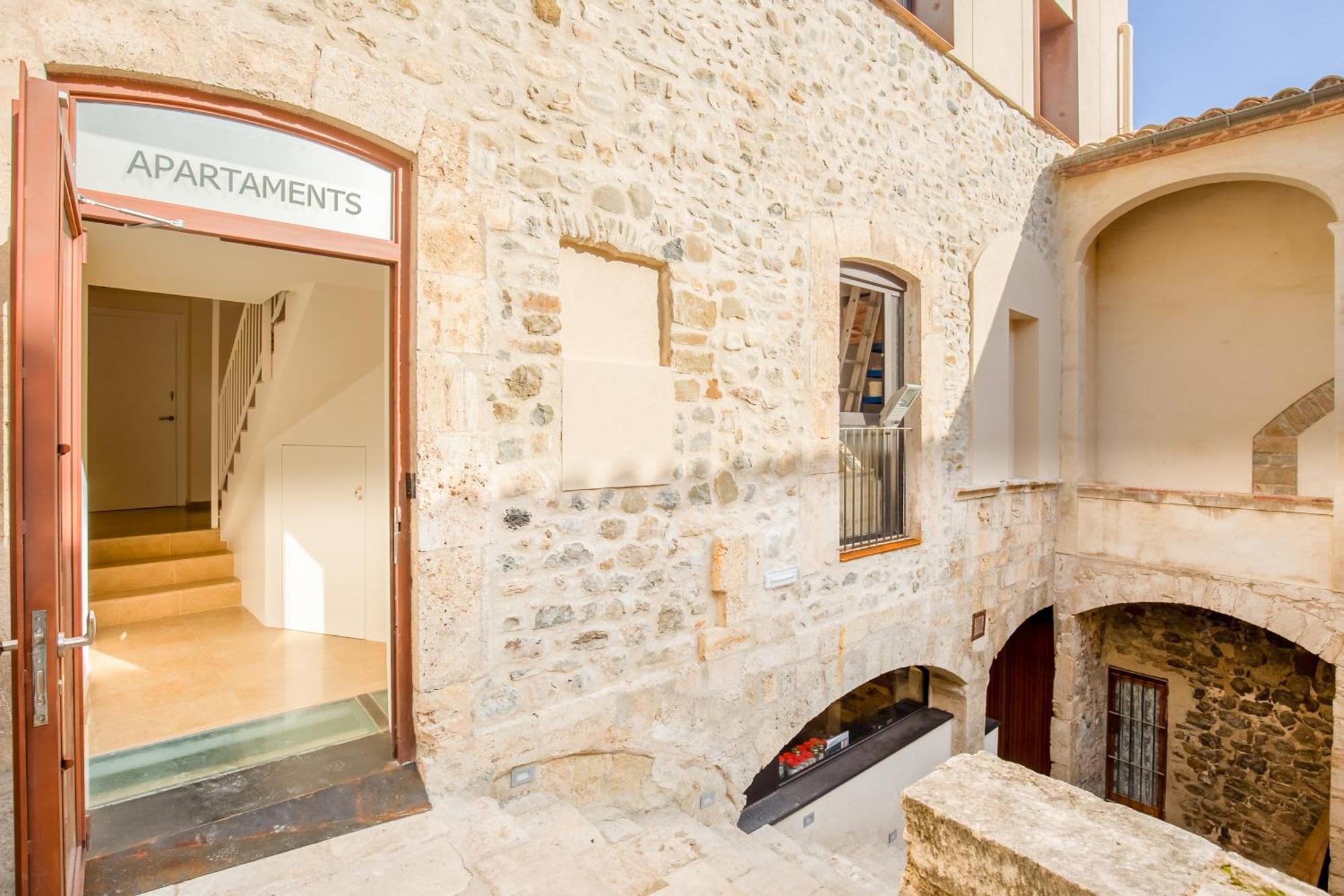 Can Cintet 1 Apartamento En La Plaza De Besalú Extérieur photo